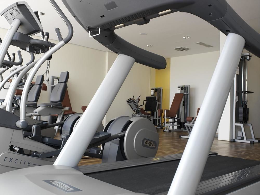 Falkensteiner Balance Resort Stegersbach - Adults Only Eksteriør billede A gym