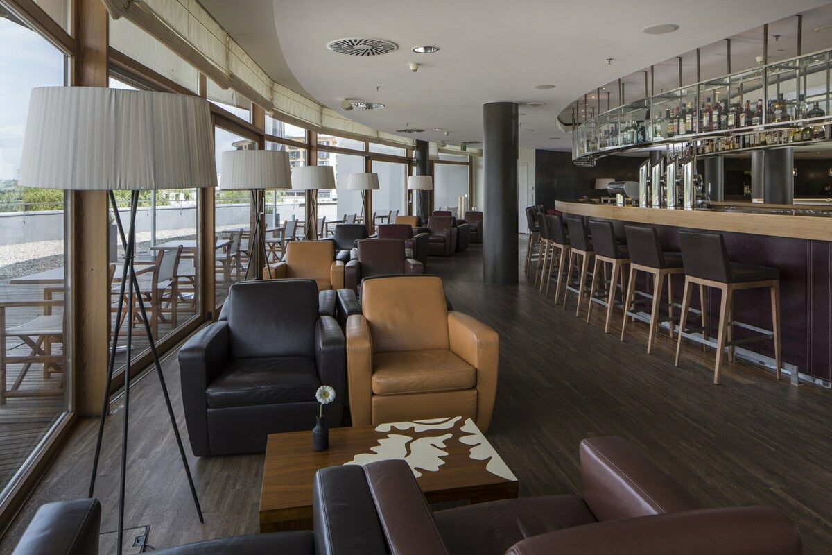 Falkensteiner Balance Resort Stegersbach - Adults Only Eksteriør billede The lounge at the airport
